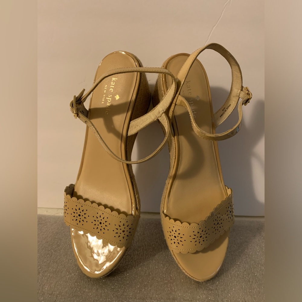 Kate Spade Patent Tallin  Sandal Sz 10